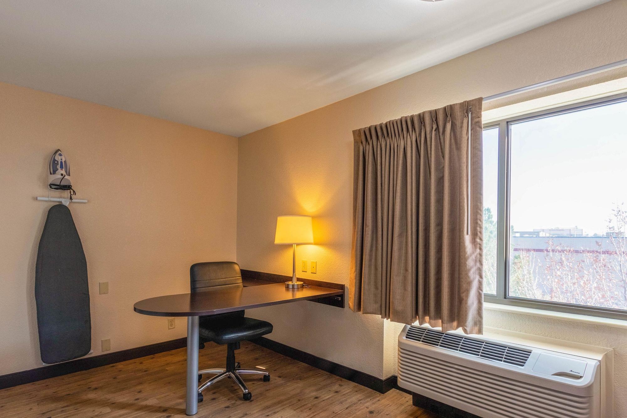 Red Roof Inn Plus+ El Paso East Экстерьер фото