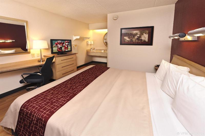 Red Roof Inn Plus+ El Paso East Экстерьер фото